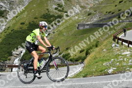 Photo #2417390 | 27-07-2022 11:17 | Passo Dello Stelvio - Waterfall curve BICYCLES