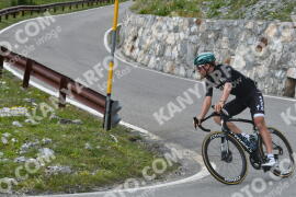 Photo #2309670 | 15-07-2022 15:16 | Passo Dello Stelvio - Waterfall curve BICYCLES