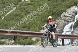Photo #3383155 | 08-07-2023 09:21 | Passo Dello Stelvio - Waterfall curve BICYCLES