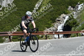 Photo #2183925 | 25-06-2022 09:49 | Passo Dello Stelvio - Waterfall curve BICYCLES
