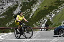 Photo #2176161 | 23-06-2022 11:05 | Passo Dello Stelvio - Waterfall curve BICYCLES