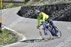 Photo #2081856 | 04-06-2022 10:27 | Passo Dello Stelvio - Waterfall curve BICYCLES