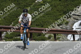 Photo #3618611 | 29-07-2023 10:32 | Passo Dello Stelvio - Waterfall curve BICYCLES