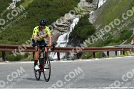 Photo #2202511 | 27-06-2022 10:33 | Passo Dello Stelvio - Waterfall curve BICYCLES
