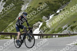 Photo #3200526 | 23-06-2023 12:13 | Passo Dello Stelvio - Waterfall curve BICYCLES
