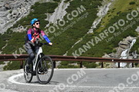 Fotó #2658168 | 15-08-2022 11:13 | Passo Dello Stelvio - Vízesés kanyar Bicajosok