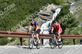 Foto #2216295 | 02-07-2022 09:47 | Passo Dello Stelvio - Curva di cascata BICICLETTA