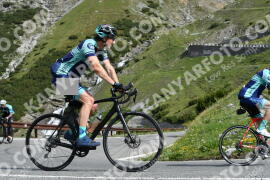 Photo #2172994 | 21-06-2022 09:41 | Passo Dello Stelvio - Waterfall BICYCLE riders