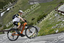 Fotó #2093228 | 05-06-2022 11:06 | Passo Dello Stelvio - Vízesés kanyar Bicajosok