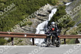 Foto #2081478 | 04-06-2022 09:27 | Passo Dello Stelvio - Waterfall Kehre