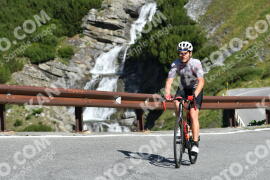 Photo #2430615 | 29-07-2022 10:03 | Passo Dello Stelvio - Waterfall curve BICYCLES