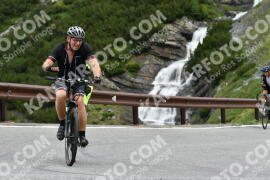 Photo #2205680 | 29-06-2022 11:26 | Passo Dello Stelvio - Waterfall curve BICYCLES