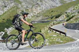 Photo #2363432 | 21-07-2022 11:06 | Passo Dello Stelvio - Waterfall curve BICYCLES