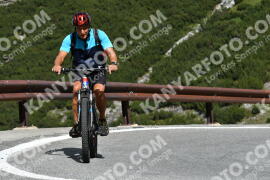 Fotó #2202483 | 27-06-2022 10:25 | Passo Dello Stelvio - Vízesés kanyar Bicajosok