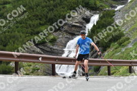 Photo #2205601 | 29-06-2022 11:07 | Passo Dello Stelvio - Waterfall curve