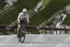 Photo #2769814 | 28-08-2022 13:28 | Passo Dello Stelvio - Waterfall curve BICYCLES
