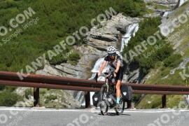 Photo #4052136 | 24-08-2023 11:09 | Passo Dello Stelvio - Waterfall curve BICYCLES
