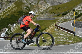 Fotó #4138759 | 03-09-2023 11:35 | Passo Dello Stelvio - Vízesés kanyar Bicajosok