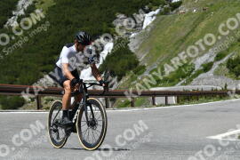 Photo #2159979 | 19-06-2022 13:17 | Passo Dello Stelvio - Waterfall curve BICYCLES