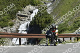 Foto #3355177 | 05-07-2023 09:48 | Passo Dello Stelvio - Waterfall Kehre