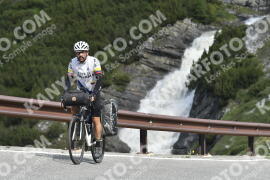 Photo #3443544 | 14-07-2023 10:07 | Passo Dello Stelvio - Waterfall curve BICYCLES