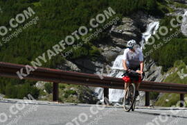 Fotó #4011363 | 21-08-2023 14:29 | Passo Dello Stelvio - Vízesés kanyar Bicajosok