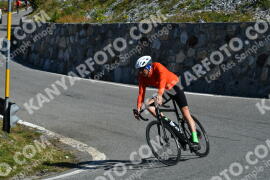 Photo #3898875 | 15-08-2023 10:36 | Passo Dello Stelvio - Waterfall curve BICYCLES