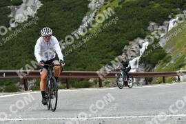 Photo #2440159 | 30-07-2022 11:09 | Passo Dello Stelvio - Waterfall curve BICYCLES