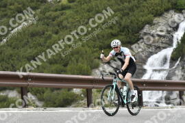 Photo #3269590 | 28-06-2023 11:02 | Passo Dello Stelvio - Waterfall curve BICYCLES