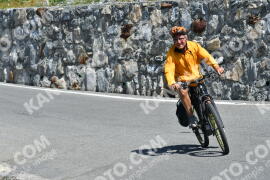 Photo #2369951 | 22-07-2022 11:59 | Passo Dello Stelvio - Waterfall curve BICYCLES
