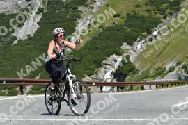 Photo #2398490 | 25-07-2022 10:40 | Passo Dello Stelvio - Waterfall curve BICYCLES