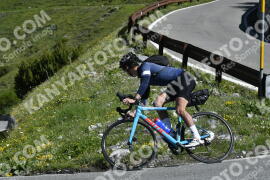 Photo #3225752 | 25-06-2023 10:06 | Passo Dello Stelvio - Waterfall curve BICYCLES