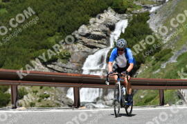 Photo #2176590 | 23-06-2022 11:50 | Passo Dello Stelvio - Waterfall curve BICYCLES