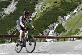 Photo #2204409 | 27-06-2022 13:46 | Passo Dello Stelvio - Waterfall curve BICYCLES