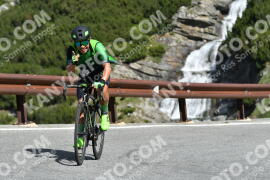 Photo #2202237 | 27-06-2022 09:58 | Passo Dello Stelvio - Waterfall curve BICYCLES