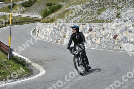 Fotó #2814204 | 04-09-2022 14:44 | Passo Dello Stelvio - Vízesés kanyar Bicajosok