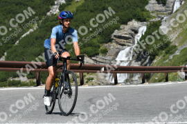 Photo #2354949 | 19-07-2022 11:36 | Passo Dello Stelvio - Waterfall curve BICYCLES