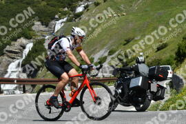 Photo #2159450 | 19-06-2022 10:59 | Passo Dello Stelvio - Waterfall curve BICYCLES