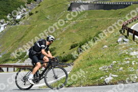 Photo #2412641 | 26-07-2022 10:45 | Passo Dello Stelvio - Waterfall curve BICYCLES