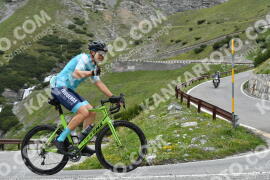 Photo #2173915 | 21-06-2022 11:37 | Passo Dello Stelvio - Waterfall curve BICYCLES