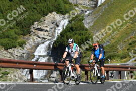 Photo #4080520 | 26-08-2023 09:53 | Passo Dello Stelvio - Waterfall curve BICYCLES