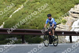 Photo #2618777 | 13-08-2022 10:55 | Passo Dello Stelvio - Waterfall curve BICYCLES