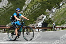Photo #2202284 | 27-06-2022 10:08 | Passo Dello Stelvio - Waterfall curve BICYCLES