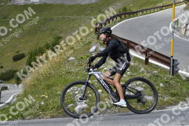 Photo #2742245 | 25-08-2022 14:00 | Passo Dello Stelvio - Waterfall curve BICYCLES