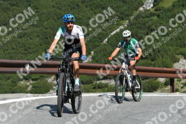 Photo #2397974 | 25-07-2022 10:08 | Passo Dello Stelvio - Waterfall curve BICYCLES