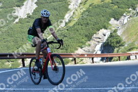 Photo #2397529 | 25-07-2022 09:30 | Passo Dello Stelvio - Waterfall curve BICYCLES