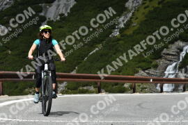 Photo #2689634 | 20-08-2022 11:26 | Passo Dello Stelvio - Waterfall curve BICYCLES