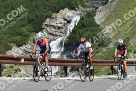 Photo #2360235 | 20-07-2022 10:27 | Passo Dello Stelvio - Waterfall curve BICYCLES