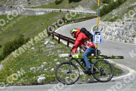 Photo #3214271 | 24-06-2023 14:00 | Passo Dello Stelvio - Waterfall curve BICYCLES