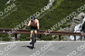 Fotó #3540862 | 20-07-2023 10:23 | Passo Dello Stelvio - Vízesés kanyar Bicajosok